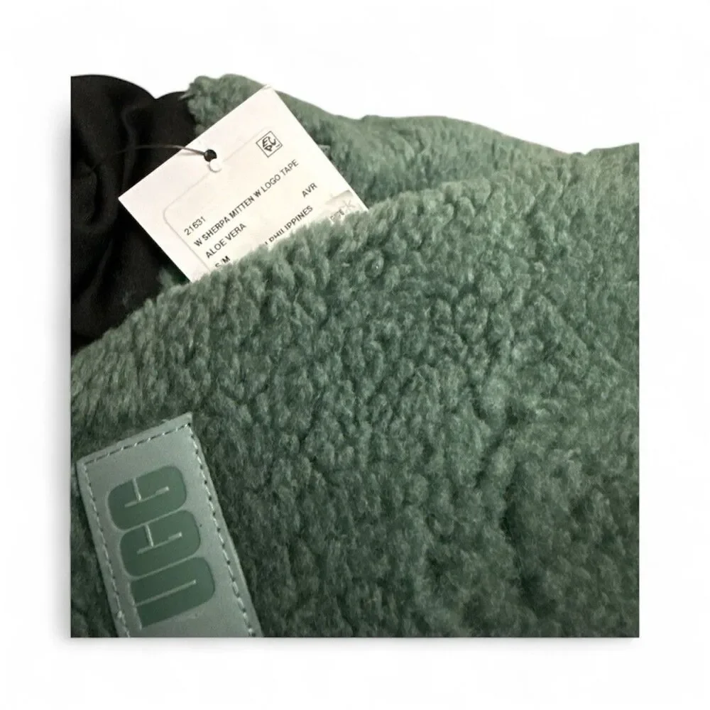 UGG Mittens Small/Medium Aloe Vera Green Fleece Logo Tape  New with tag